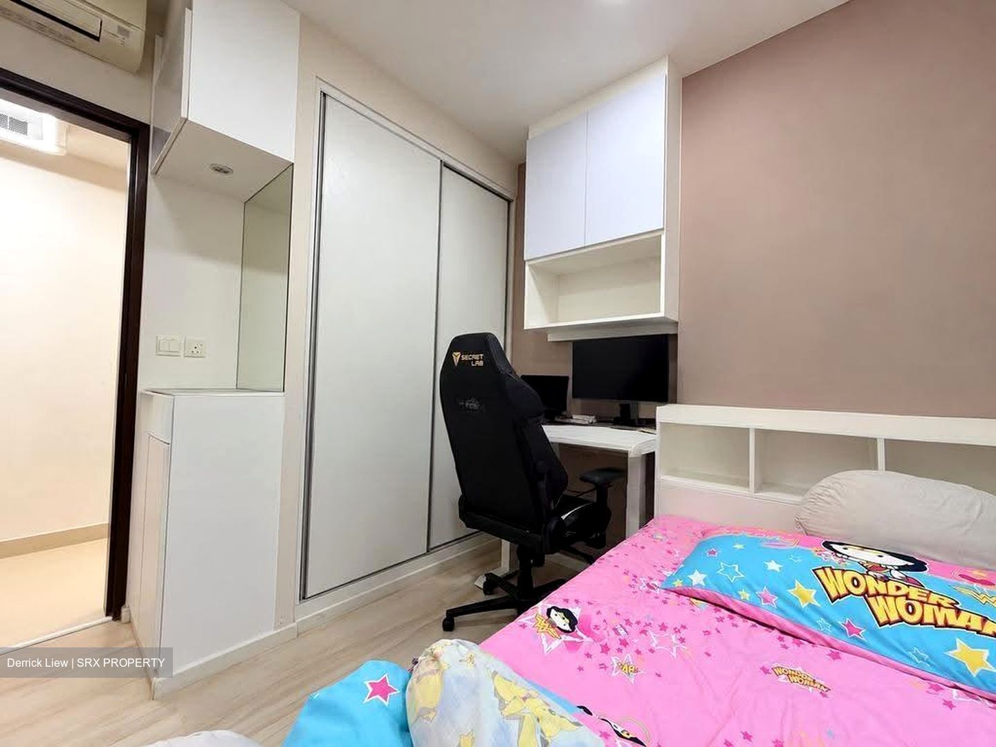 Watercolours (D18), Condominium #624880511